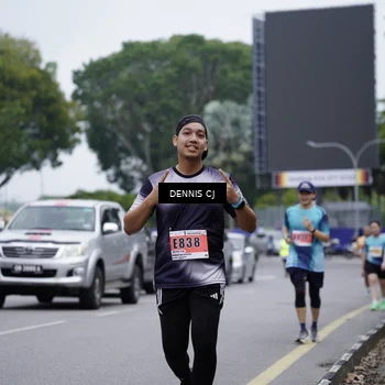 Runner Photo 8945307