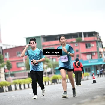 Runner Photo 8945316