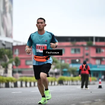 Runner Photo 8945328
