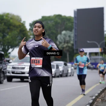 Runner Photo 8945335