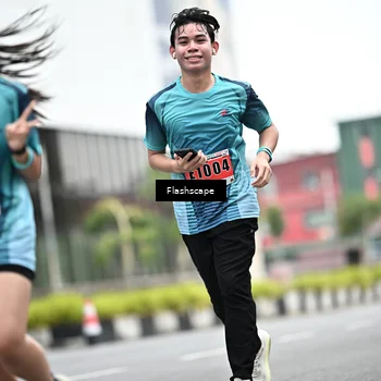 Runner Photo 8945391