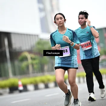 Runner Photo 8945393