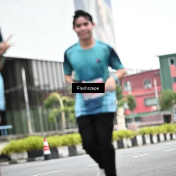 Runner Photo 8945414