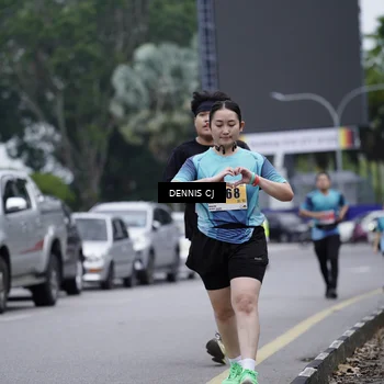 Runner Photo 8945417