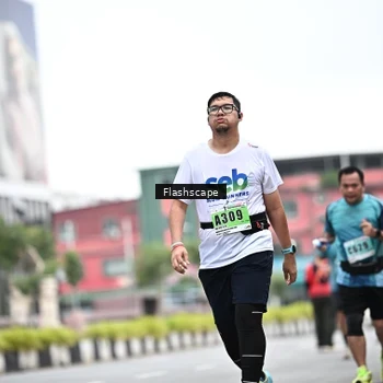 Runner Photo 8945447