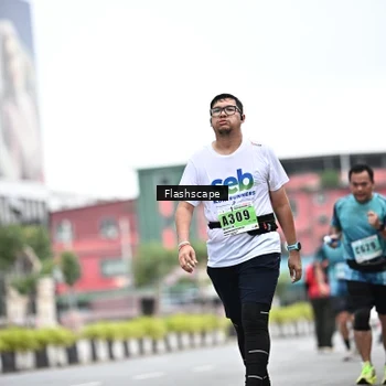Runner Photo 8945449