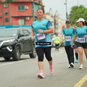 Runner Photo 8945453