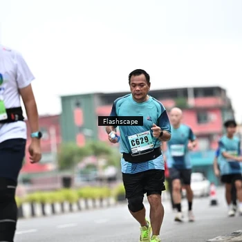 Runner Photo 8945463