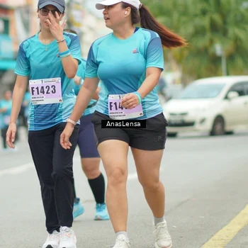 Runner Photo 8945468