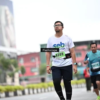 Runner Photo 8945479