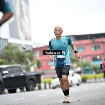 Runner Photo 8945508