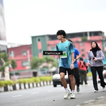 Runner Photo 8945510