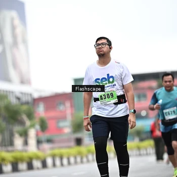 Runner Photo 8945511