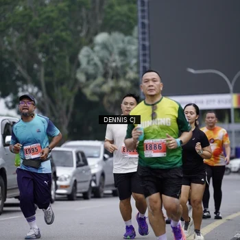 Runner Photo 8945590
