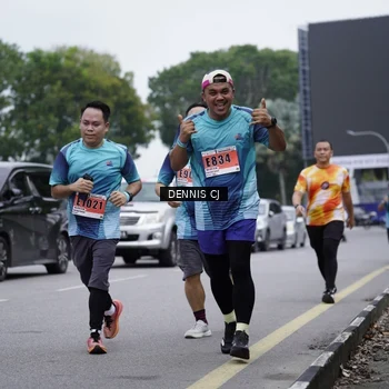 Runner Photo 8945630