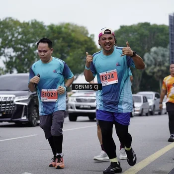 Runner Photo 8945644