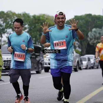Runner Photo 8945651