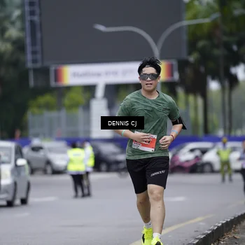 Runner Photo 8945733