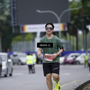 Runner Photo 8945741