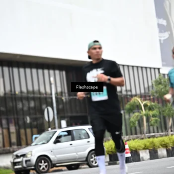 Runner Photo 8945753