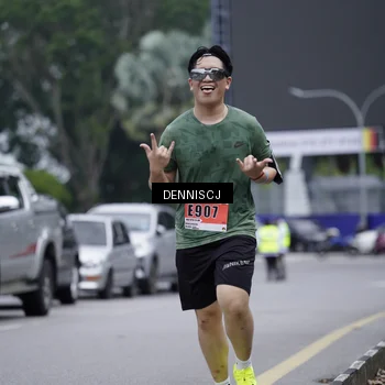 Runner Photo 8945772