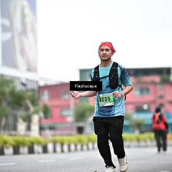Runner Photo 8945892