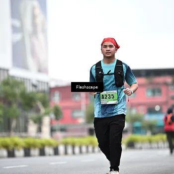 Runner Photo 8945918