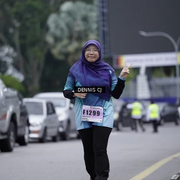 Runner Photo 8946021