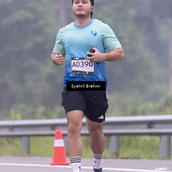 Runner Photo 8946046