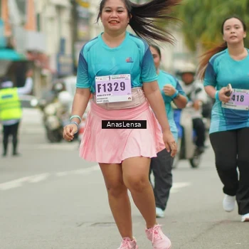 Runner Photo 8946049