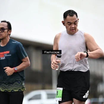 Runner Photo 8946079