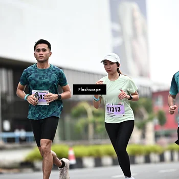 Runner Photo 8946311