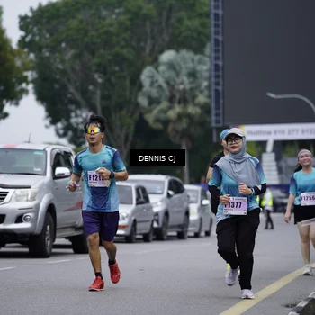 Runner Photo 8946331
