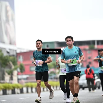 Runner Photo 8946356