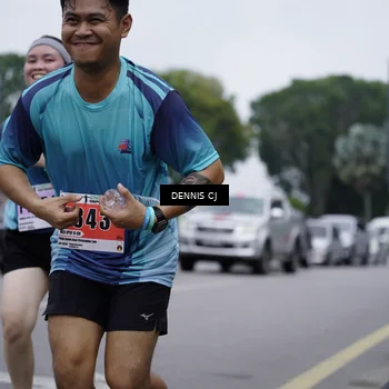 Runner Photo 8946473