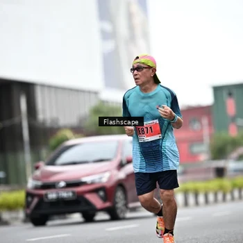 Runner Photo 8946572