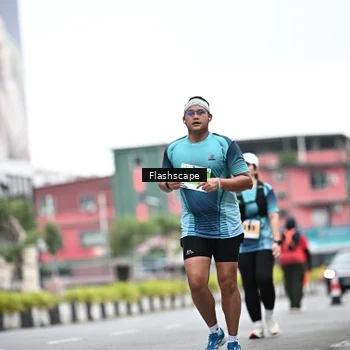 Runner Photo 8946630