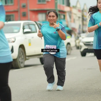 Runner Photo 8946654