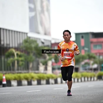 Runner Photo 8946689