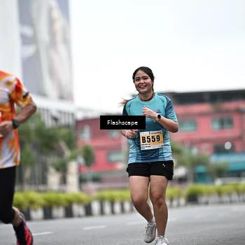Runner Photo 8946759
