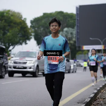 Runner Photo 8947009