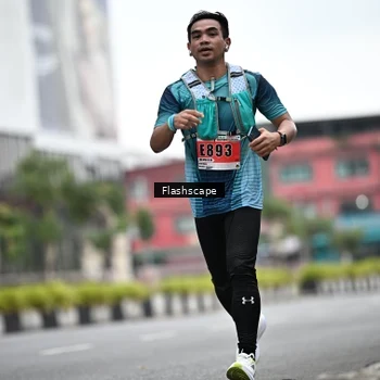 Runner Photo 8947275