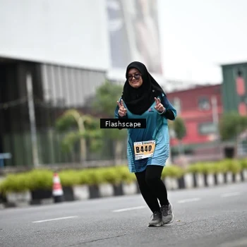 Runner Photo 8947339