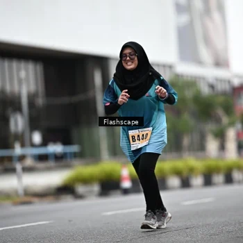 Runner Photo 8947368