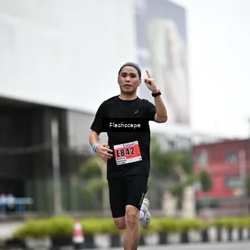 Runner Photo 8947612