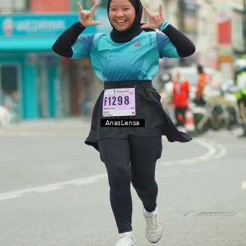 Runner Photo 8947851