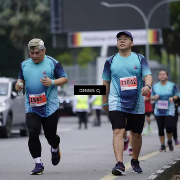Runner Photo 8948084