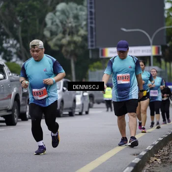 Runner Photo 8948255