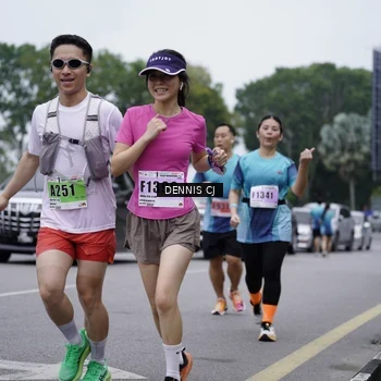 Runner Photo 8948375