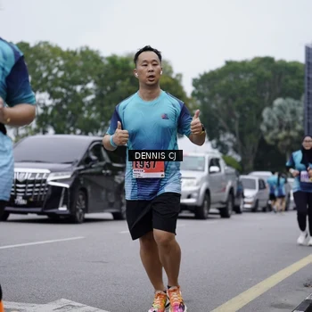 Runner Photo 8948412